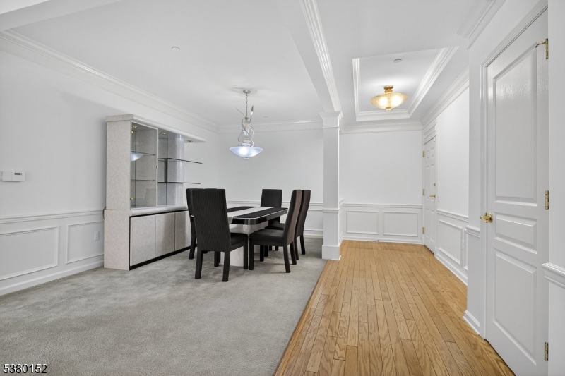 SOMERSET RUN - Residential