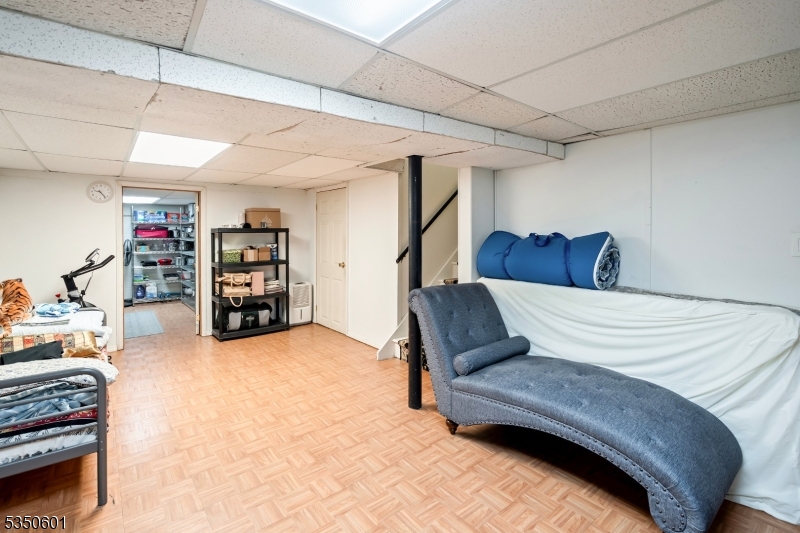 Edison Twp., New Jersey 08820, United States, 2 Bedrooms Bedrooms, ,3 BathroomsBathrooms,Residential,Pending,108156