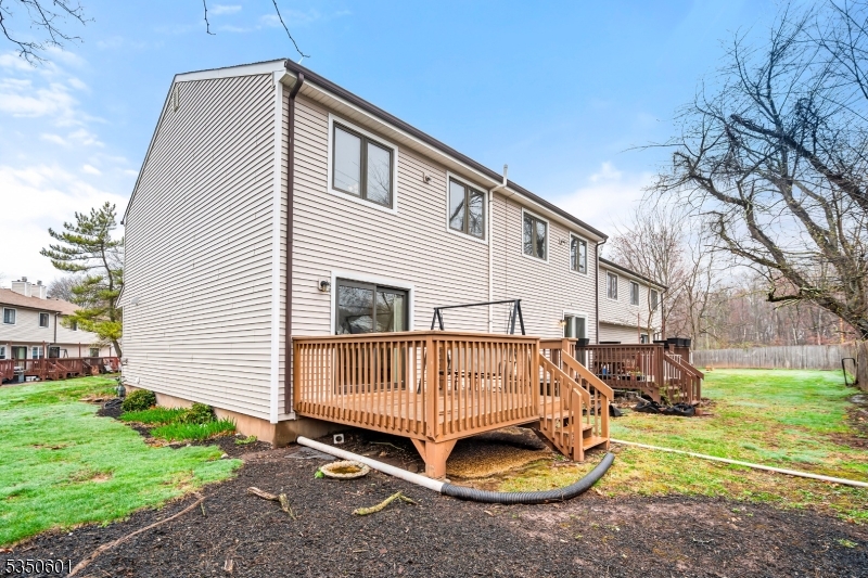 Edison Twp., New Jersey 08820, United States, 2 Bedrooms Bedrooms, ,3 BathroomsBathrooms,Residential,Pending,108156