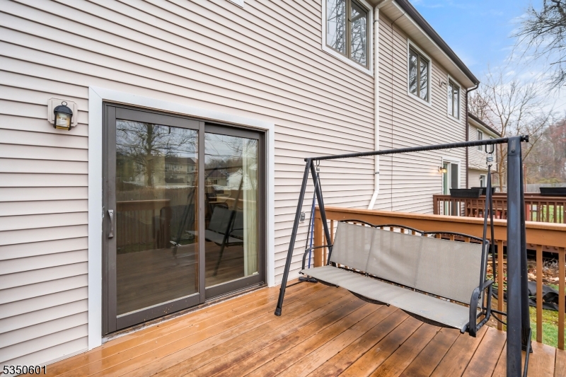 Edison Twp., New Jersey 08820, United States, 2 Bedrooms Bedrooms, ,3 BathroomsBathrooms,Residential,Pending,108156