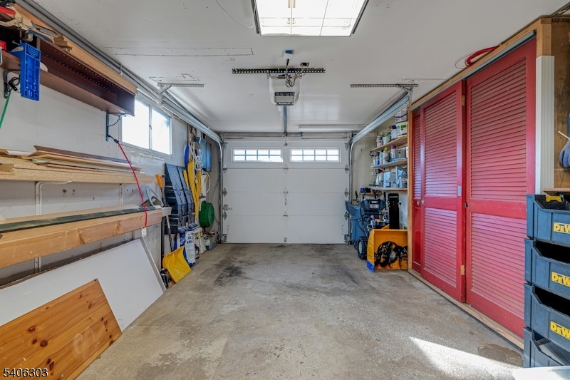 HIBERNIA/ LAKE TELEMARK - Residential