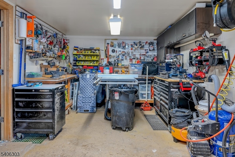 HIBERNIA/ LAKE TELEMARK - Residential