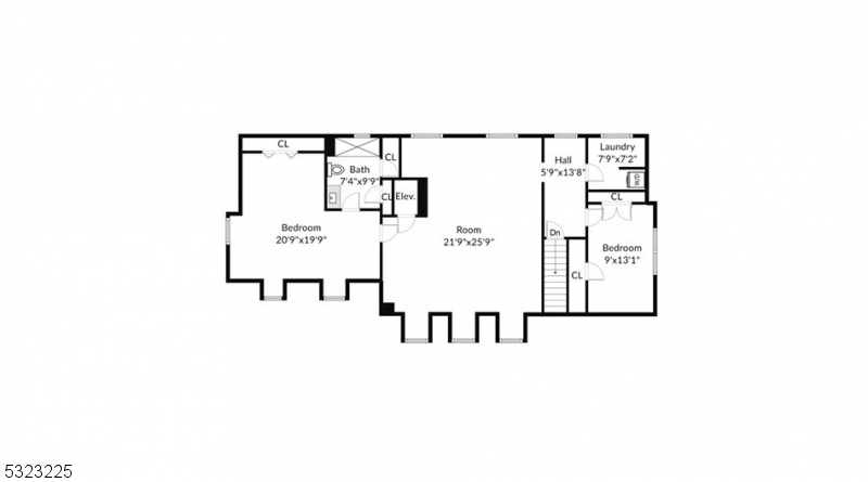 Main image without alt text