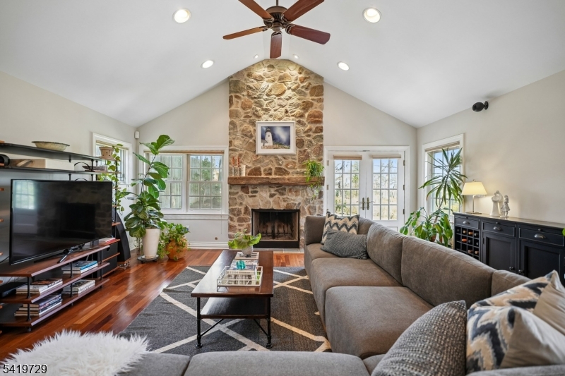 Upper Wyoming - Residential