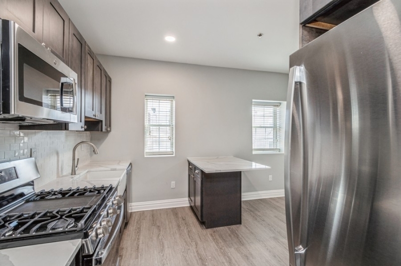 Somerville Boro, New Jersey 08876, United States, 2 Bedrooms Bedrooms, ,2 BathroomsBathrooms,Residential,Active,138210