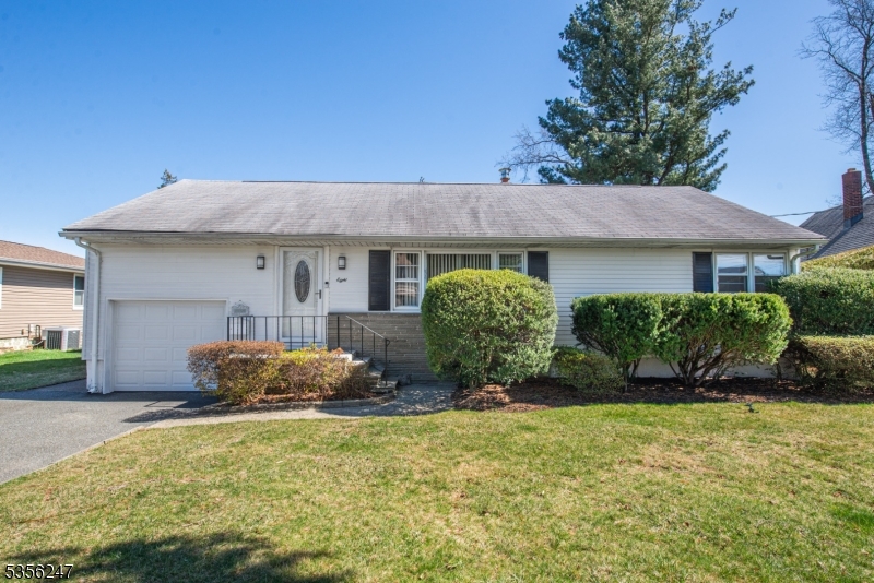08 Avondale Avenue