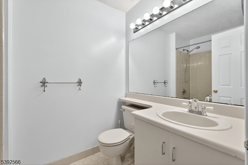 Glenbrooke - Residential Lease