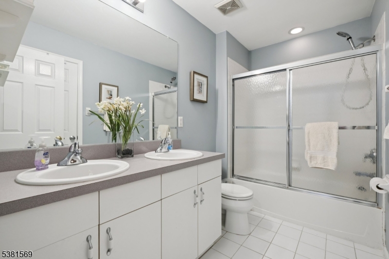 The Villas at Crown View - Residential