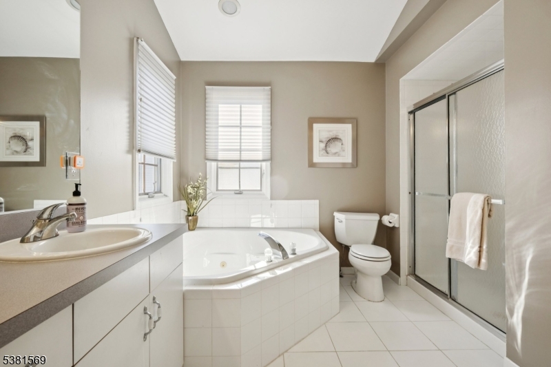 The Villas at Crown View - Residential