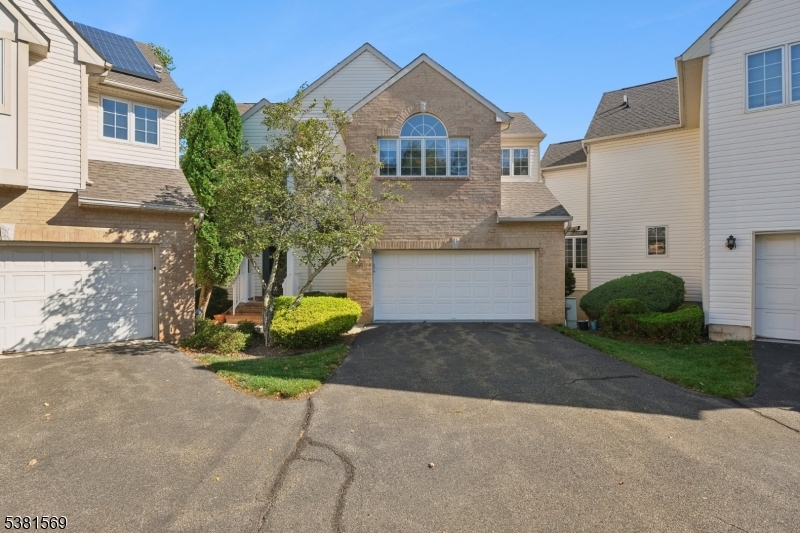 The Villas at Crown View - Residential