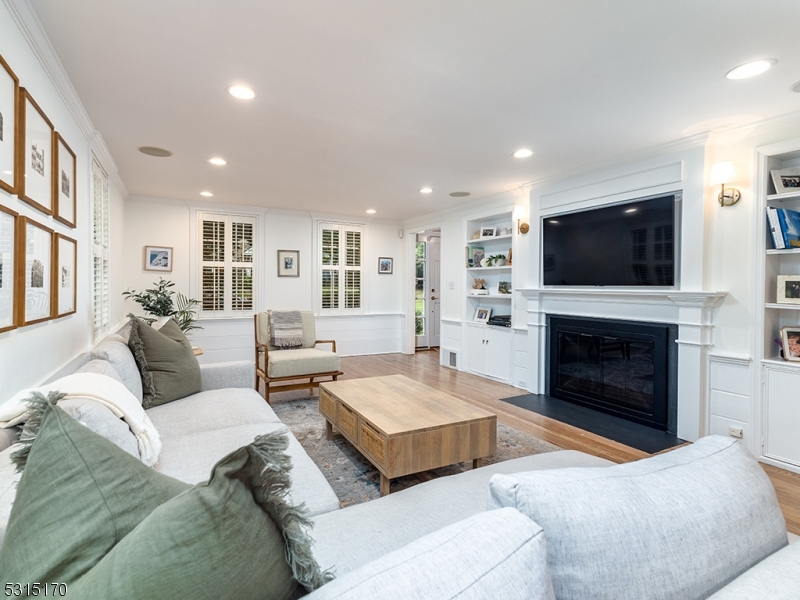 Manor Section - Residential