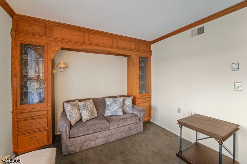 Leisure Knoll - Residential