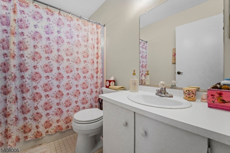 Leisure Knoll - Residential