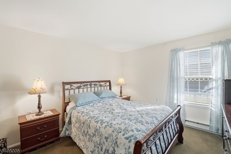 Leisure Knoll - Residential