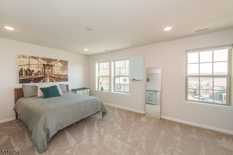 Kensington Square - Residential