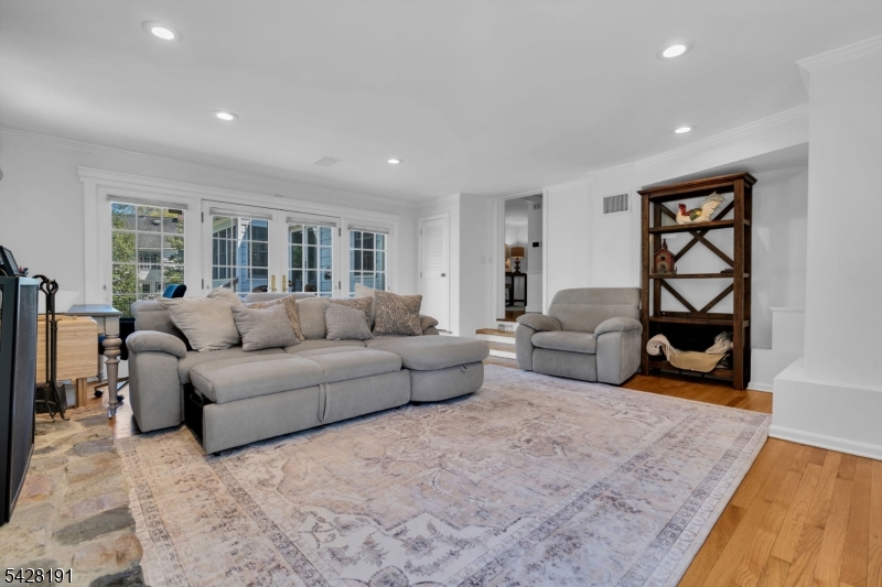 Sleepy Hollow - Residential
