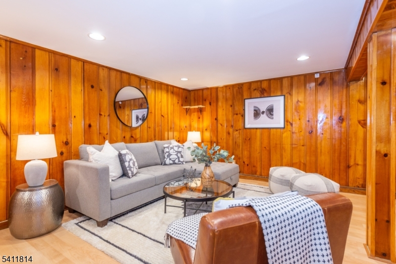 Pleasantdale - Residential