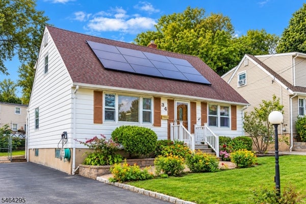 34 MEADOW LN, CLIFTON, NJ 07012 - Image b83f967f2d3199807ada35e2c4fbb2ac/1383757313