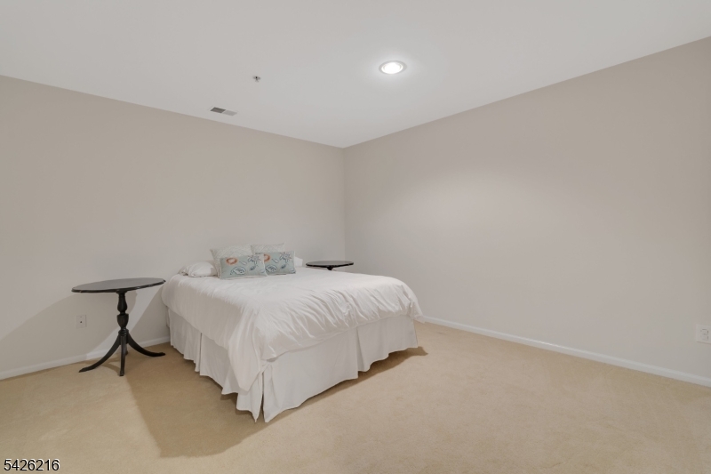 Summit Falls - Residential