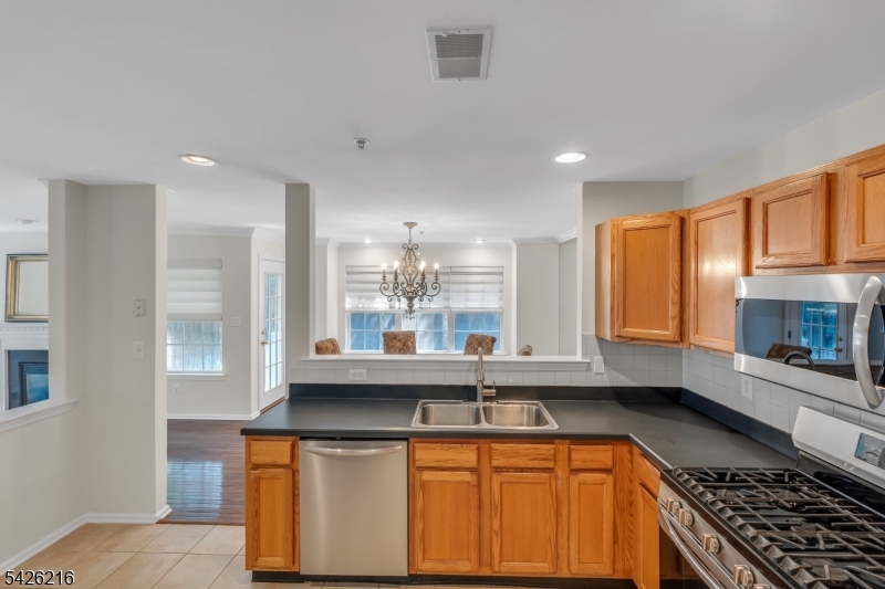 Summit Falls - Residential