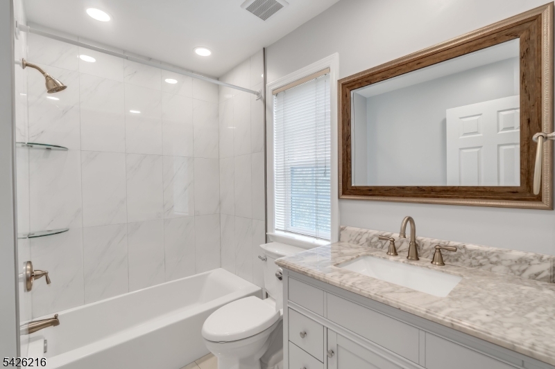 Summit Falls - Residential