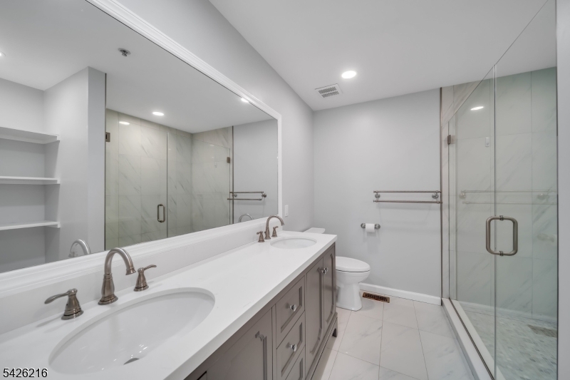 Summit Falls - Residential