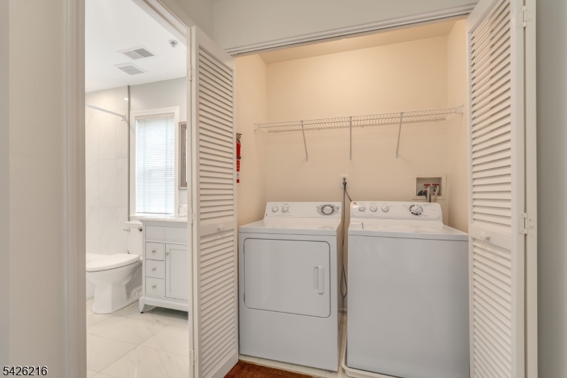 Summit Falls - Residential