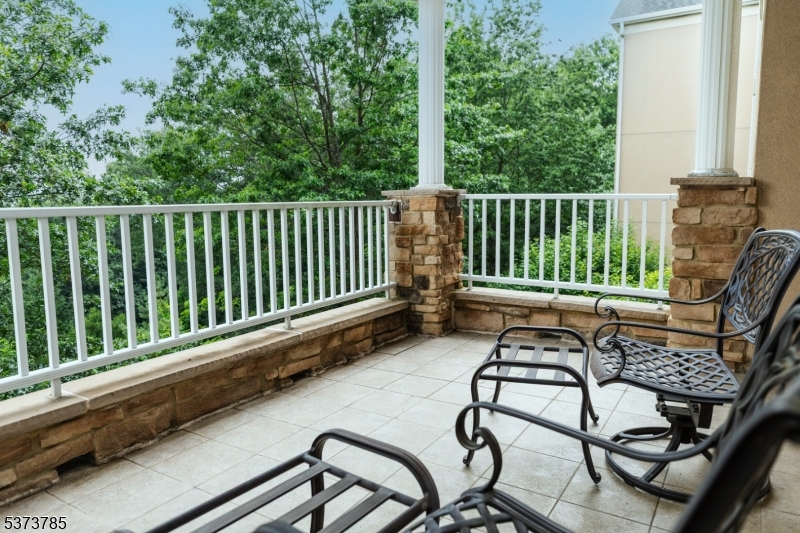 FOX HILLS - Residential