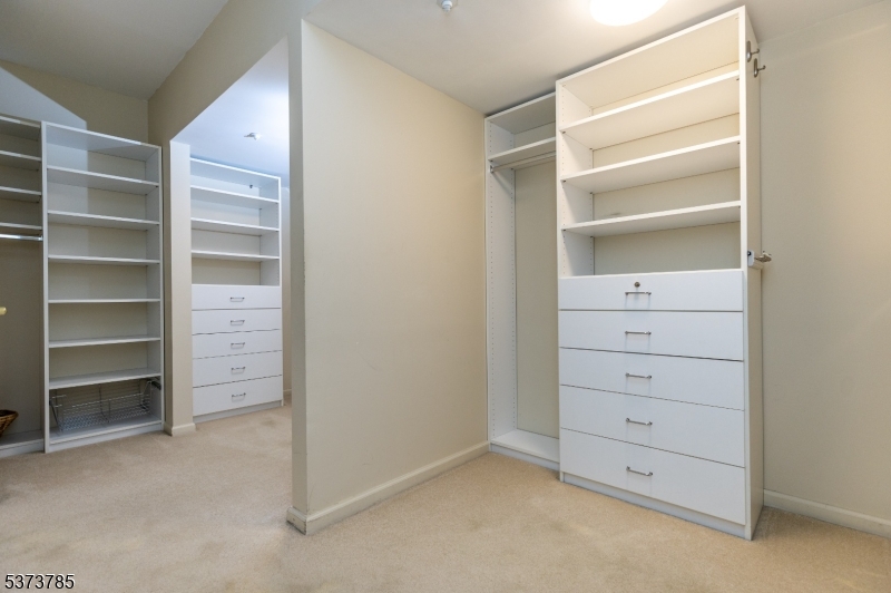 FOX HILLS - Residential