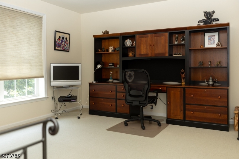 FOX HILLS - Residential