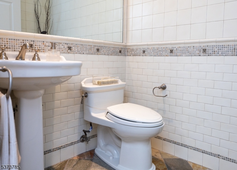 FOX HILLS - Residential