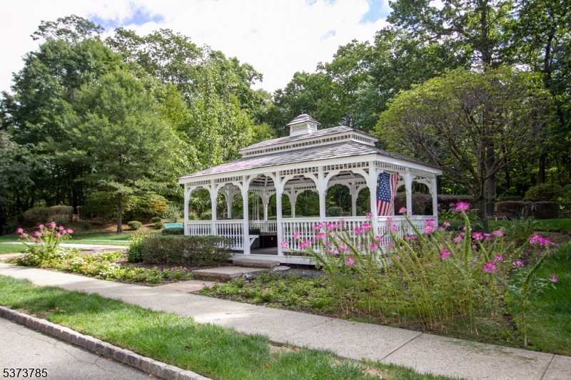 FOX HILLS - Residential