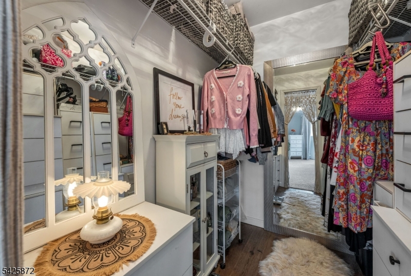 Cozy Lake - Residential