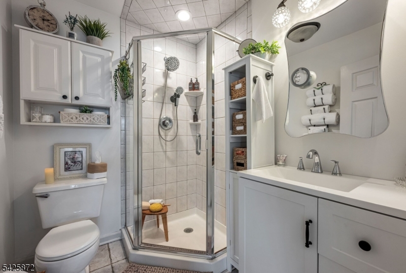 Cozy Lake - Residential