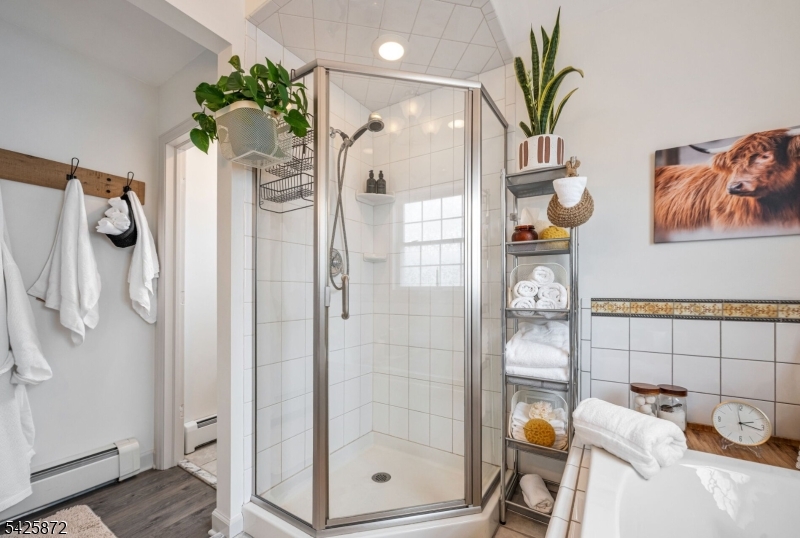 Cozy Lake - Residential