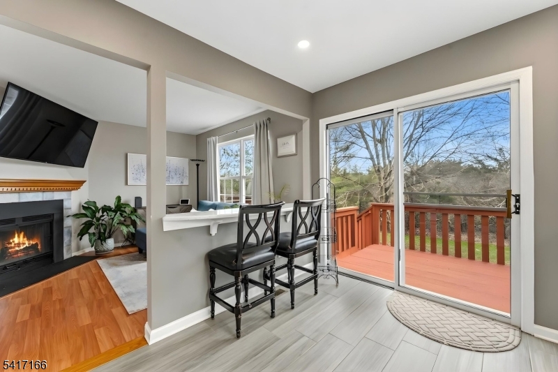 Crestmont Manor - Residential