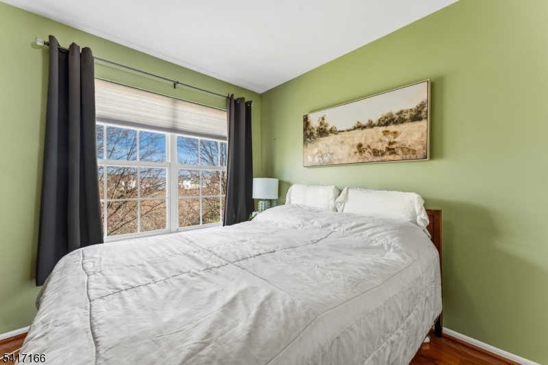 Crestmont Manor - Residential