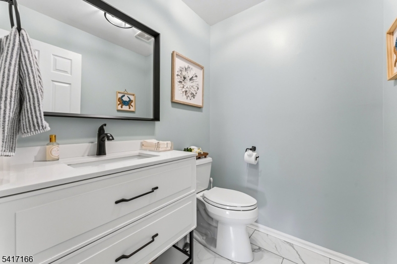 Crestmont Manor - Residential