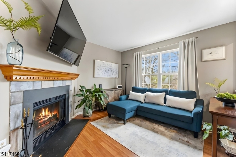 Crestmont Manor - Residential