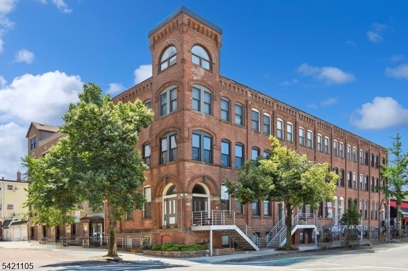 Chocolate Factory Ironbound - Residential