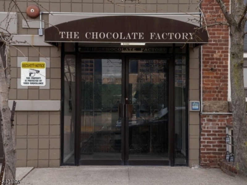 Chocolate Factory Ironbound - Residential
