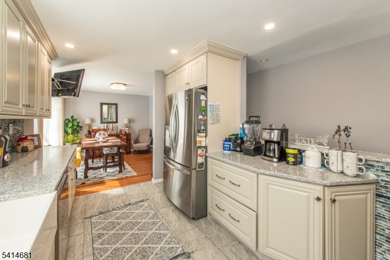 Pines Lake - Residential Lease