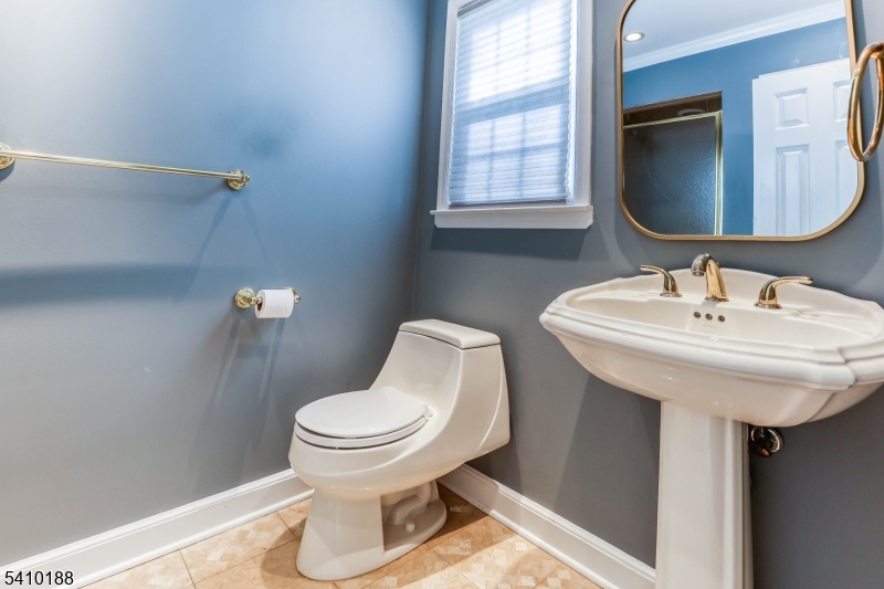 Poet Section - Residential Lease