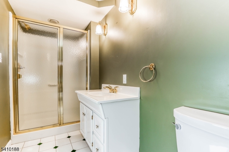 Poet Section - Residential Lease