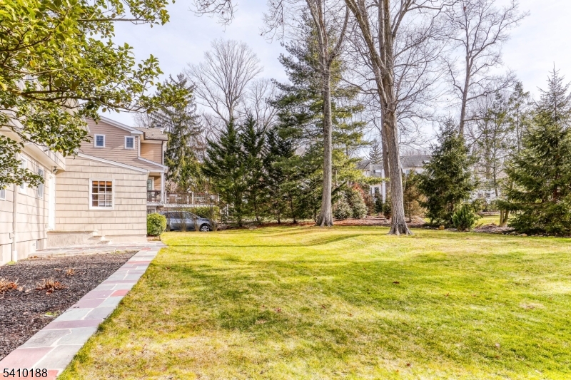 Poet Section - Residential Lease