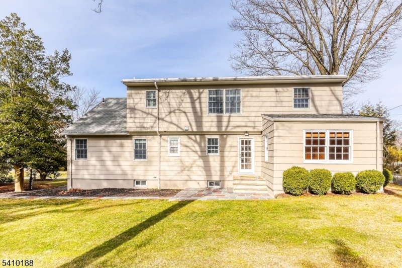 Poet Section - Residential Lease