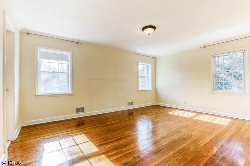 Poet Section - Residential Lease