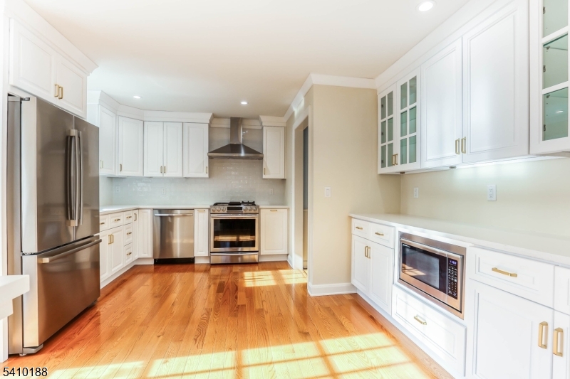 Poet Section - Residential Lease