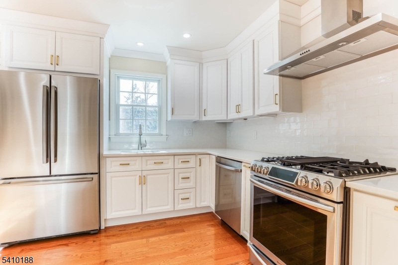 Poet Section - Residential Lease