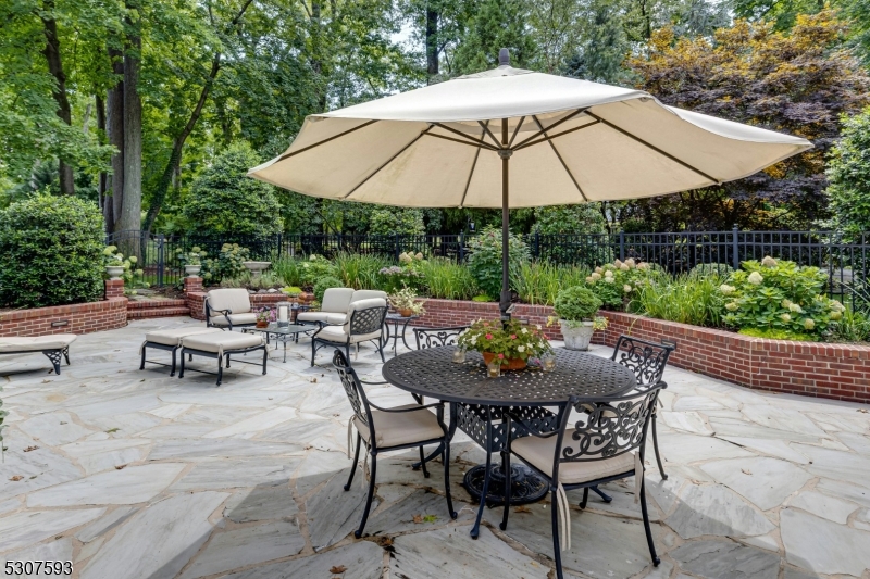 Mountainside - Residential